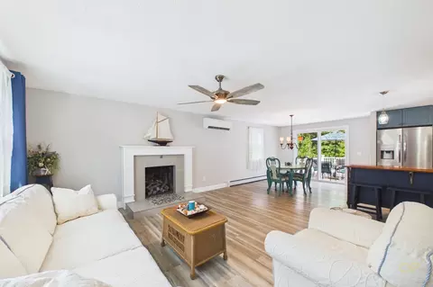 Living - 7 Marks Cove Rd, Wareham, MA 02571 photo 2 of 4