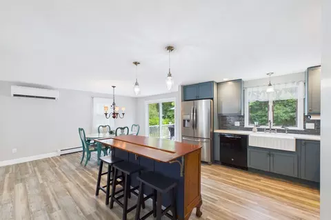 Kitchen - 7 Marks Cove Rd, Wareham, MA 02571 photo 4 of 4