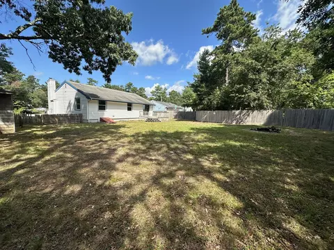 Exterior - 111 Wareham Lake Shore Dr, Wareham, MA 02571 photo 4 of 9