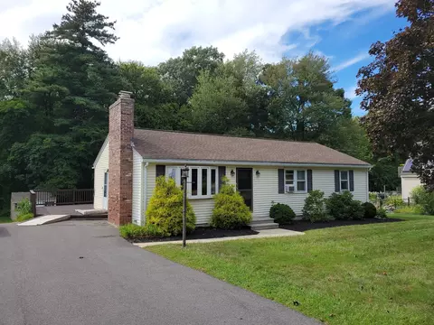 171 Birchcroft Rd, Leominster, MA 01453