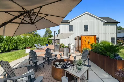 Exterior - 8 Orchard Rd #B, Gloucester, MA 01930 photo 4 of 7
