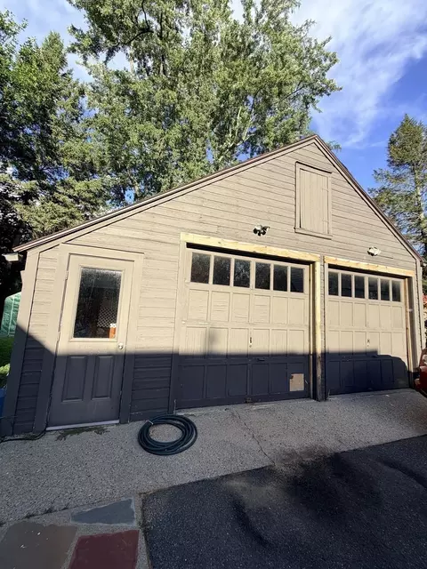 Exterior - 169 Roosevelt Ave, Springfield, MA 01118 photo 10 of 10
