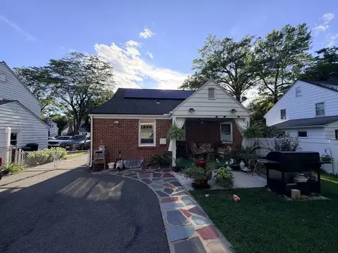 Other - 169 Roosevelt Ave, Springfield, MA 01118 photo 2 of 10