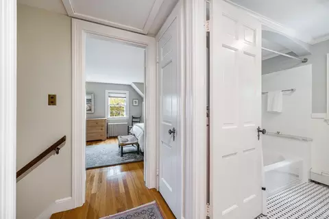 Entry Way - 21 Bond St, Reading, MA 01867 photo 5 of 6