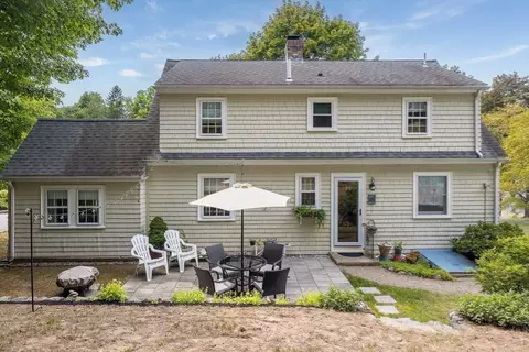 Exterior - 21 Bond St, Reading, MA 01867 photo 8 of 10