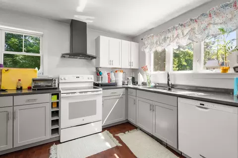 Kitchen - 299-301 Bacon St, Natick, MA 01760 photo 5 of 6