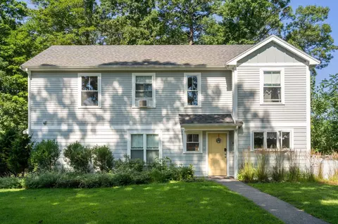 Exterior - 299-301 Bacon St, Natick, MA 01760 photo 4 of 11