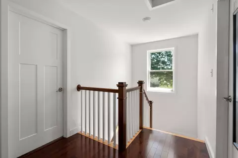 Entry Way - 299-301 Bacon St, Natick, MA 01760 photo 3 of 4
