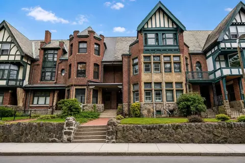 80 Harold St, Roxbury, MA 02119