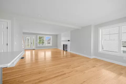 Living - 188 St Louis Ave, Woonsocket, RI 02895 photo 6 of 7