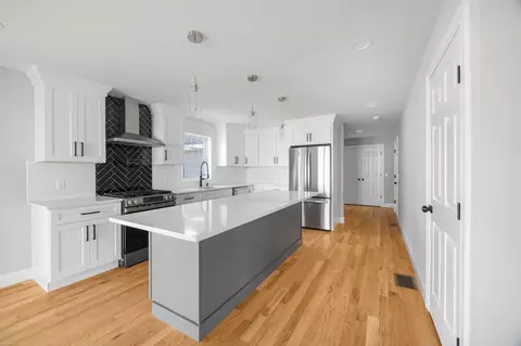 Entry Way - 188 St Louis Ave, Woonsocket, RI 02895 photo 1 of 5