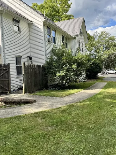Exterior - 33 E Chestnut St, Sharon, MA 02067 photo 4 of 9