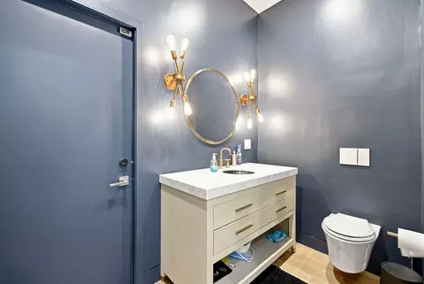 Bath - 61 Walnut St, Saugus, MA 01906 photo 1 of 6
