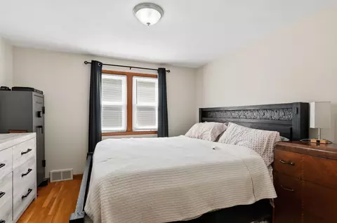 Bedroom - 42 N Brook Rd, Springfield, MA 01119 photo 1 of 11