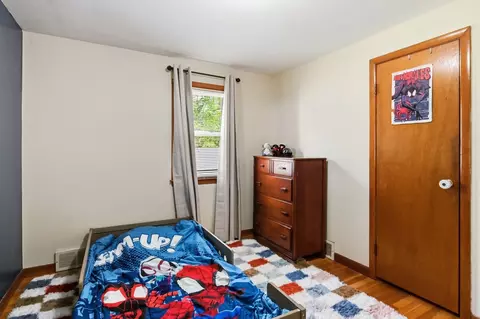 Bedroom - 42 N Brook Rd, Springfield, MA 01119 photo 5 of 11