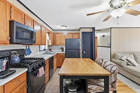 Kitchen - 42 N Brook Rd, Springfield, MA 01119 photo 3 of 5