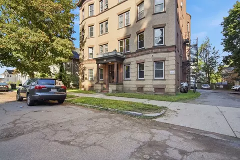 Exterior - 40 Warriner Ave, Springfield, MA 01108 photo 1 of 1