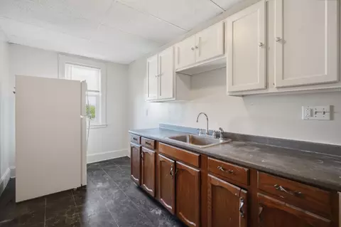 Kitchen - 40 Warriner Ave, Springfield, MA 01108 photo 1 of 2