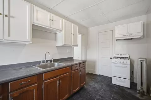 Kitchen - 40 Warriner Ave, Springfield, MA 01108 photo 2 of 2