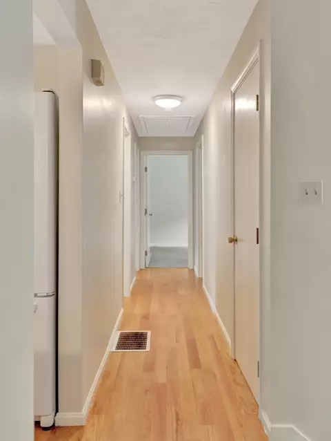 Entry Way - 16 Andrew Ave, Hull, MA 02045 photo 3 of 3