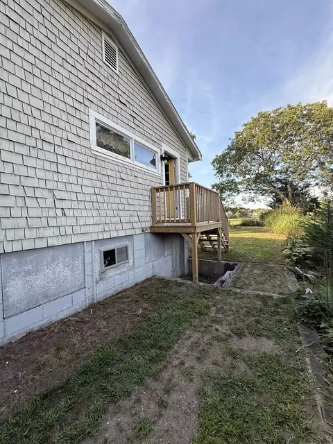 Exterior - 26 Massasoit Ave, Bourne, MA 02559 photo 5 of 5