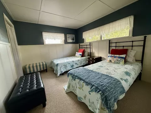 Bedroom - 26 Massasoit Ave, Bourne, MA 02559 photo 2 of 2