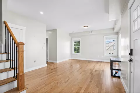 Living - 30 Valmor St, Worcester, MA 01604 photo 4 of 5
