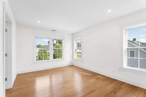 Bedroom - 32 Valmor St, Worcester, MA 01604 photo 5 of 7