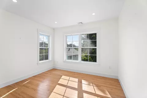 Bedroom - 32 Valmor St, Worcester, MA 01604 photo 3 of 7