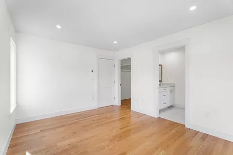 Bedroom - 32 Valmor St, Worcester, MA 01604 photo 6 of 7