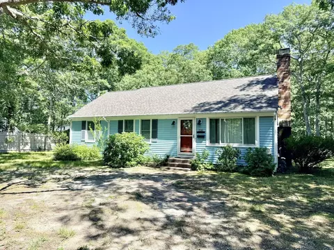220 N Main St, Yarmouth, MA 02664
