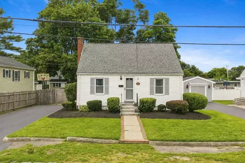 35 Crescent Ave, Brockton, MA 02302