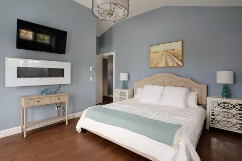 Bedroom - 2 Worcester Ave, Monument Beach, MA 02553 photo 7 of 8