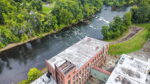 View/Area - 35 Lower Grape St, Chicopee, MA 01020 photo 3 of 4