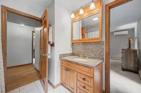Bath - 24 River St # B, Upton, MA 01568 photo 1 of 4