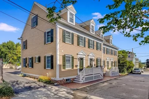 16 Ship St #16, Newburyport, MA 01950
