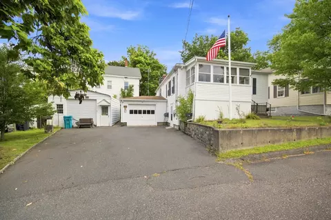 55 Park Ave, Ware, MA 01082 photo 2