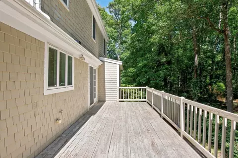 Exterior - 286 Midpine Rd, Barnstable, MA 02630 photo 7 of 10