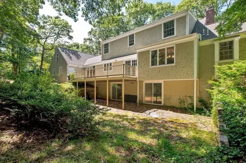 Exterior - 286 Midpine Rd, Barnstable, MA 02630 photo 8 of 10