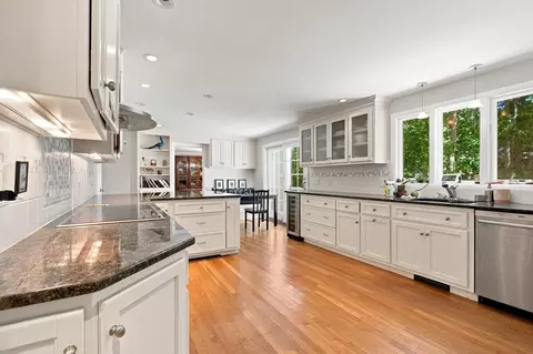 Kitchen - 286 Midpine Rd, Barnstable, MA 02630 photo 1 of 4