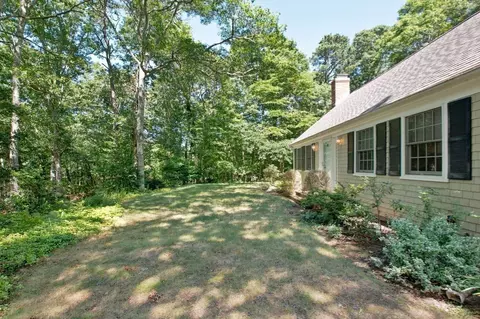 Exterior - 286 Midpine Rd, Barnstable, MA 02630 photo 5 of 10