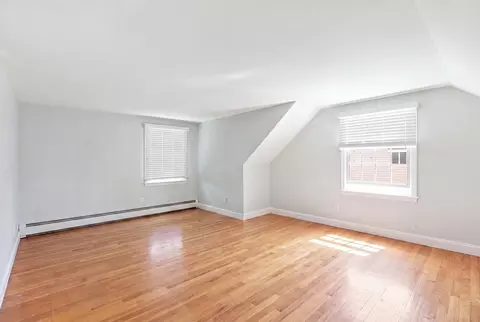 Bedroom - 286 Midpine Rd, Barnstable, MA 02630 photo 5 of 6