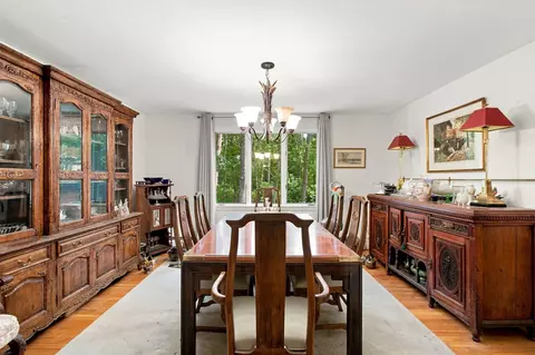 Dining - 286 Midpine Rd, Barnstable, MA 02630 photo 1 of 1