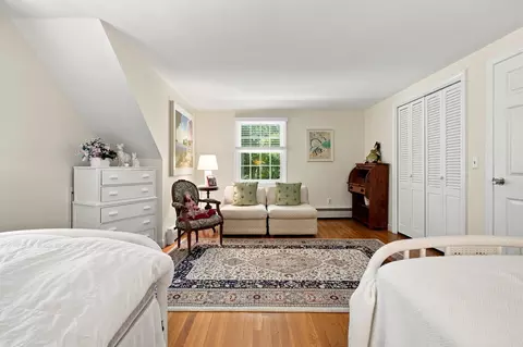 Bedroom - 286 Midpine Rd, Barnstable, MA 02630 photo 4 of 6