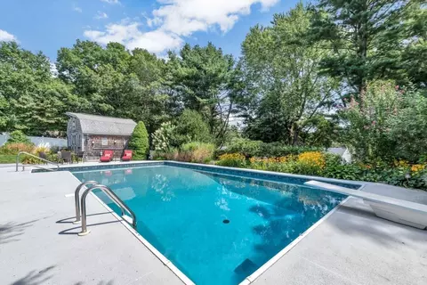 Exterior - 66 Sheaffer Rd, Centerville, MA 02632 photo 7 of 14
