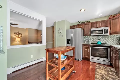 Kitchen - 66 Sheaffer Rd, Centerville, MA 02632 photo 3 of 6