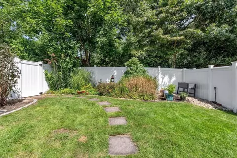 Exterior - 66 Sheaffer Rd, Centerville, MA 02632 photo 12 of 14