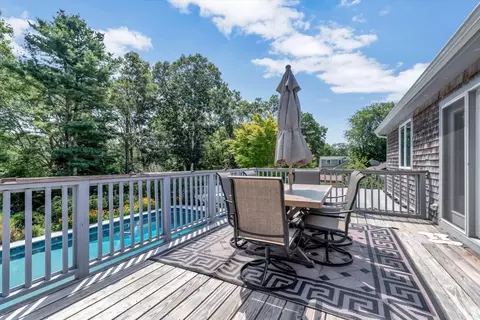 Exterior - 66 Sheaffer Rd, Centerville, MA 02632 photo 9 of 14