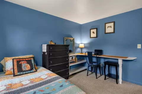 Bedroom - 34 Commodore Ln, Marstons Mills, MA 02648 photo 2 of 5