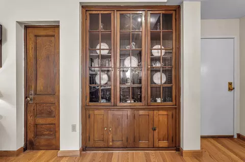 Entry Way - 235 State St #407, Springfield, MA 01103 photo 4 of 5
